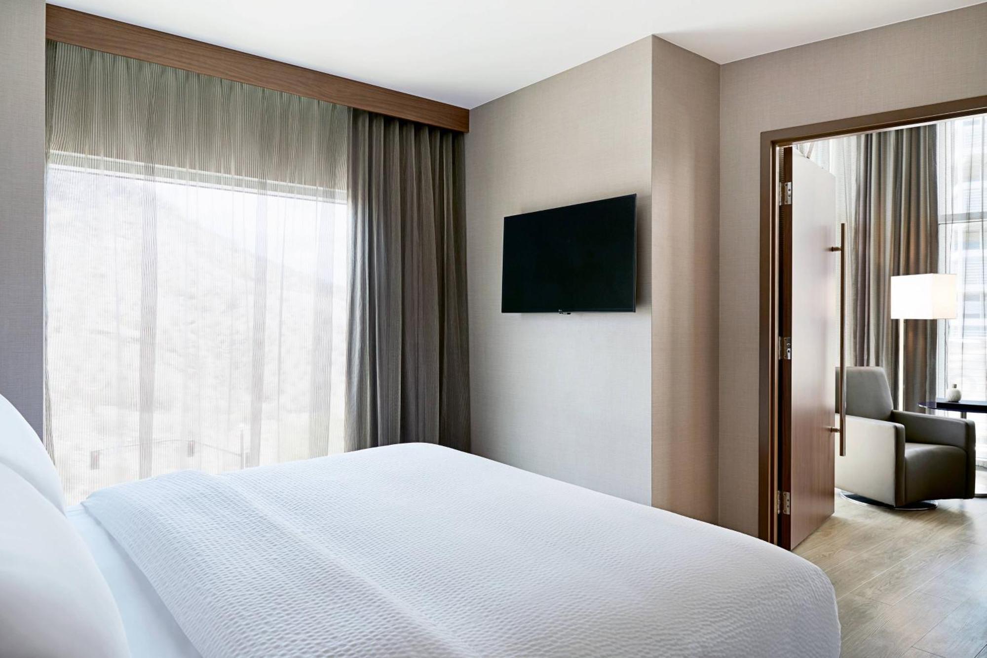 Ac Hotel By Marriott Phoenix Tempe/Downtown Zewnętrze zdjęcie