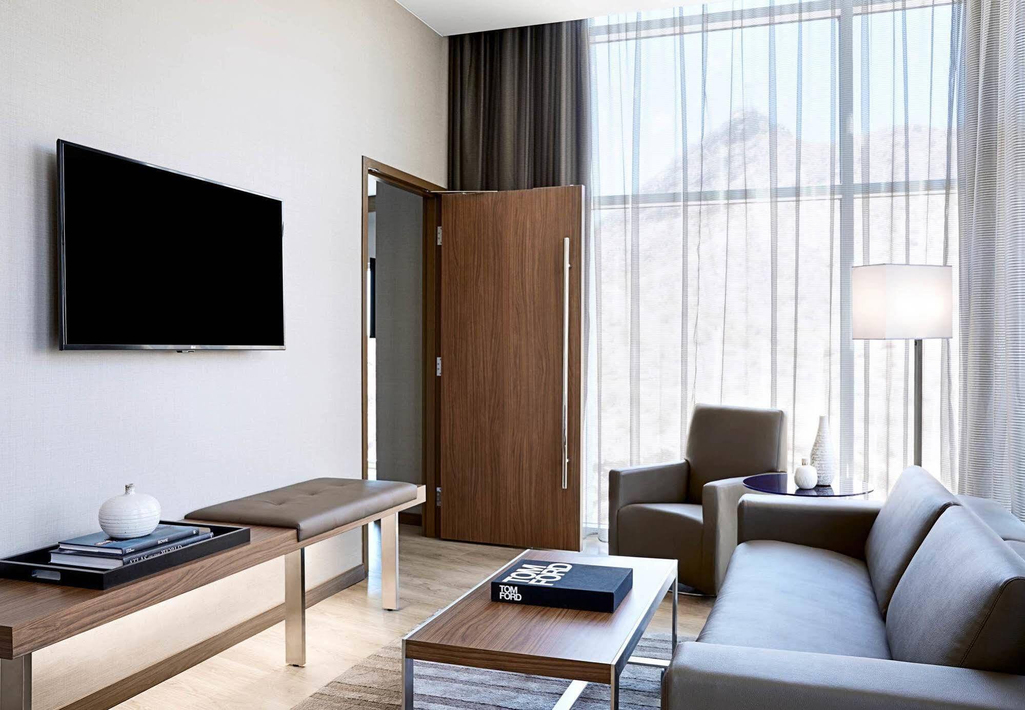 Ac Hotel By Marriott Phoenix Tempe/Downtown Zewnętrze zdjęcie